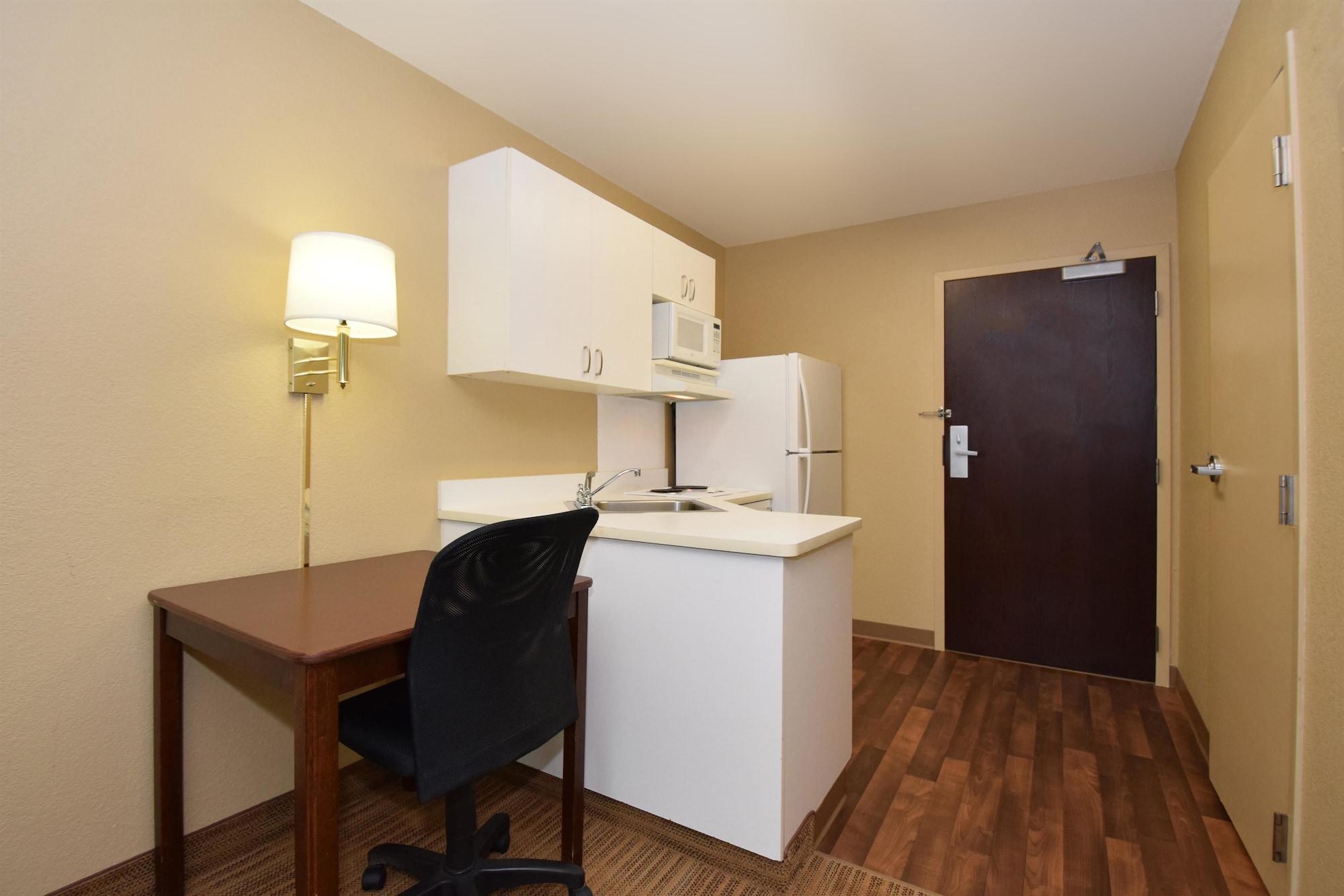 Extended Stay America Suites - Richmond - Hilltop Mall Buitenkant foto