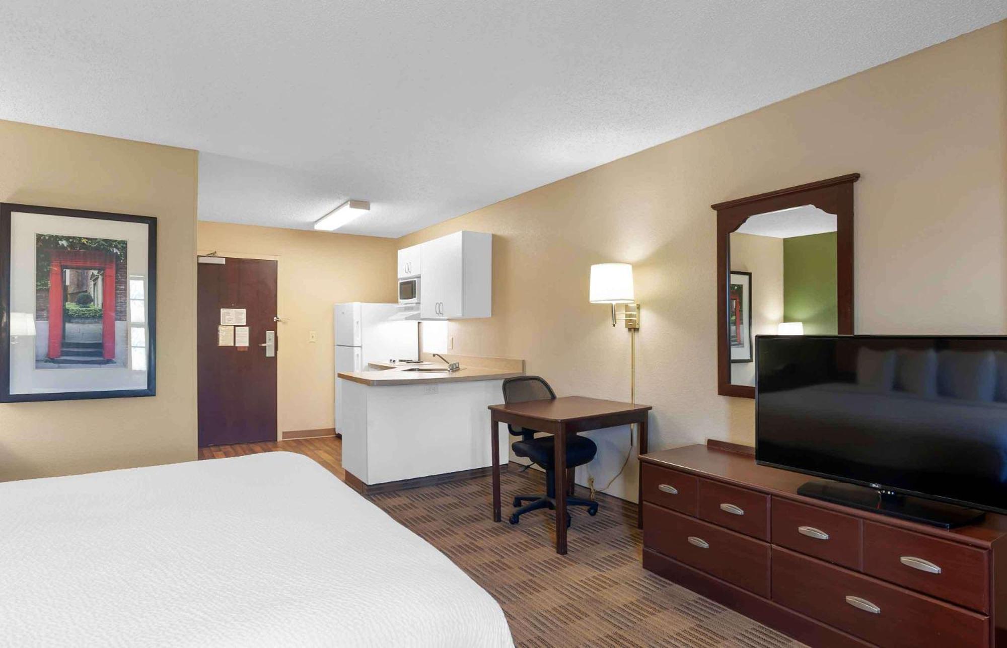 Extended Stay America Suites - Richmond - Hilltop Mall Buitenkant foto