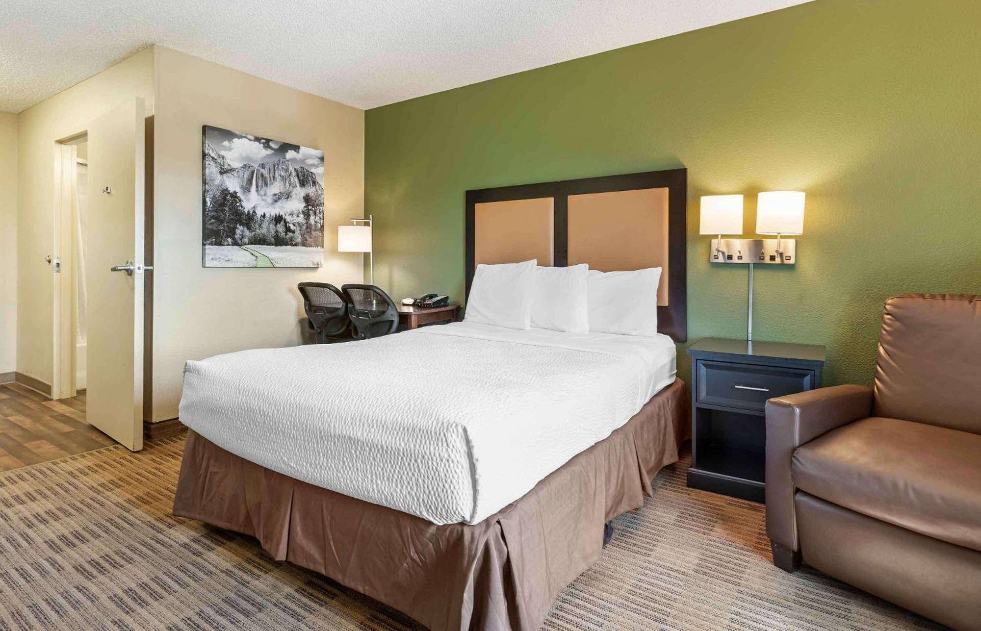 Extended Stay America Suites - Richmond - Hilltop Mall Buitenkant foto