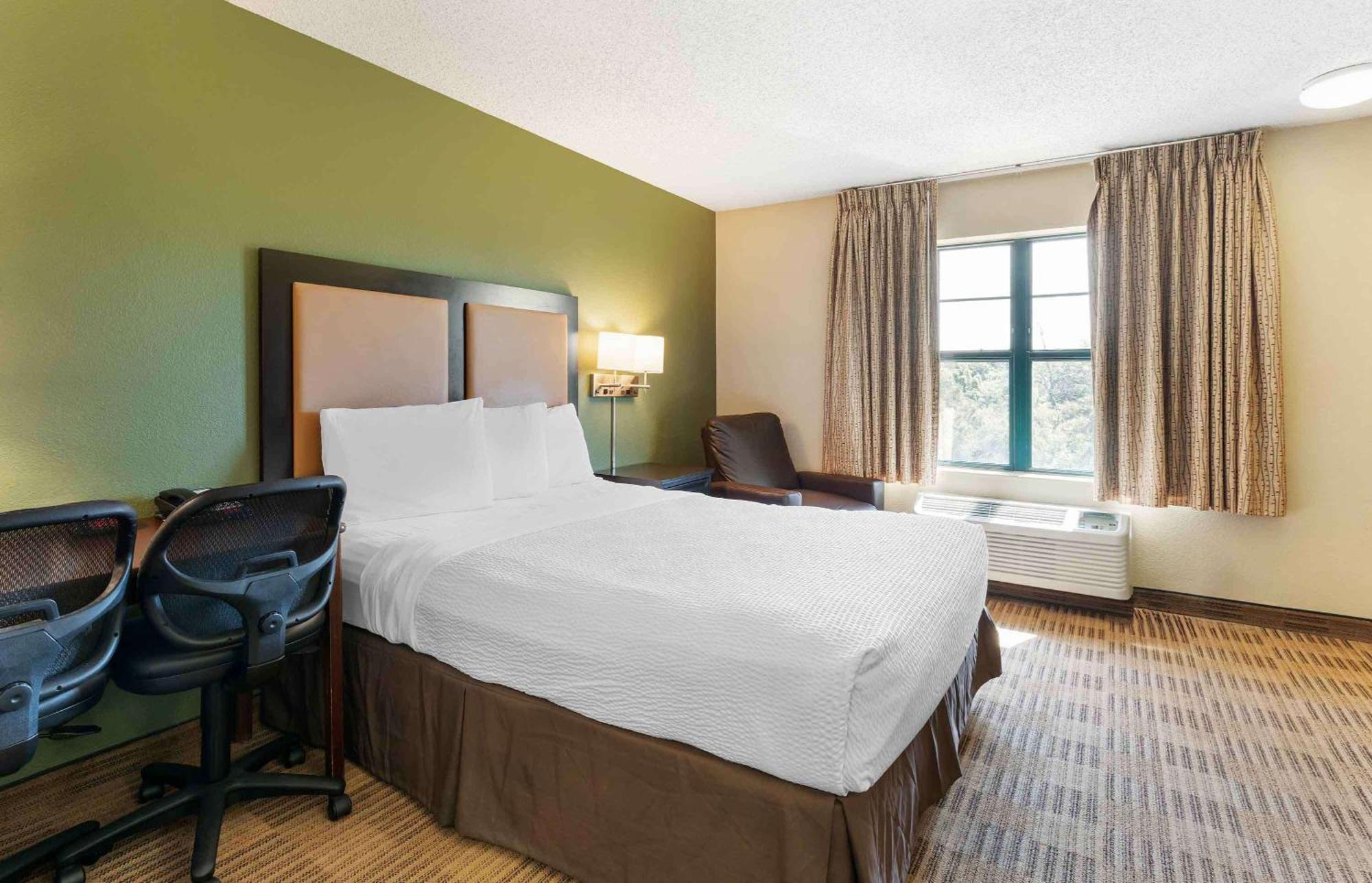 Extended Stay America Suites - Richmond - Hilltop Mall Buitenkant foto