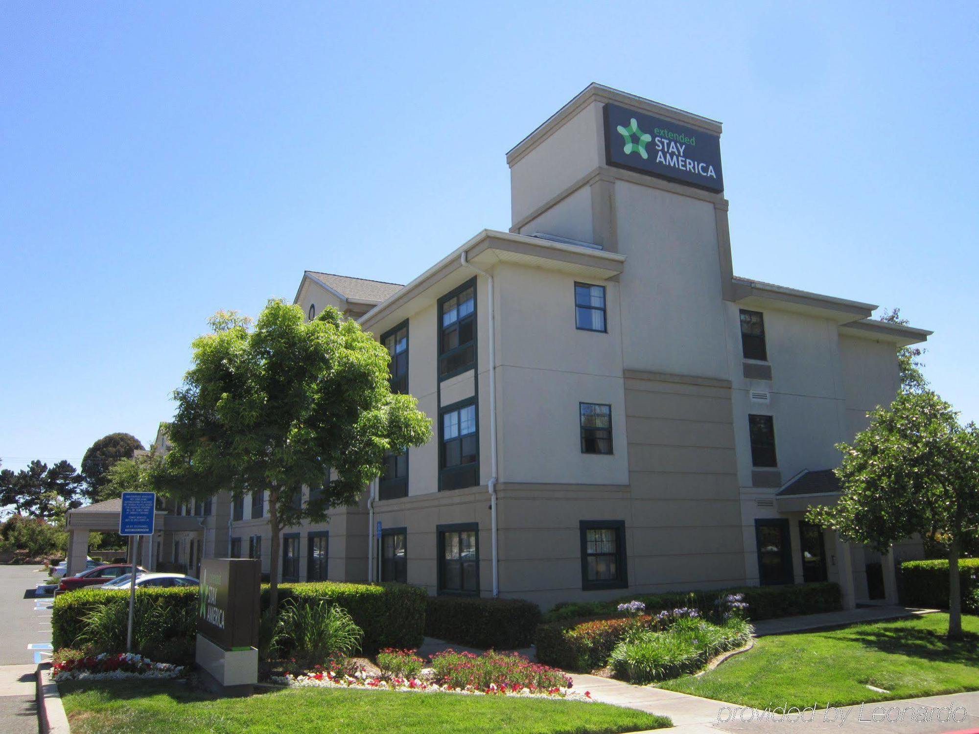 Extended Stay America Suites - Richmond - Hilltop Mall Buitenkant foto